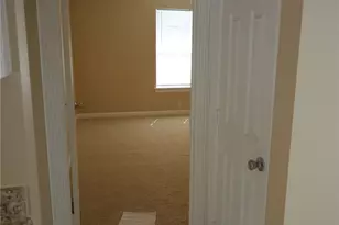 2313 N Riverside Dr, Fort Worth, TX 76111 - Photo 20