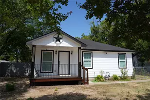 2313 N Riverside Dr, Fort Worth, TX 76111 - Photo 1