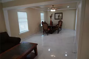 2313 N Riverside Dr, Fort Worth, TX 76111 - Photo 4