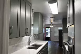 13853 Leinsper Green St, Dallas, TX 75240 - Photo 12
