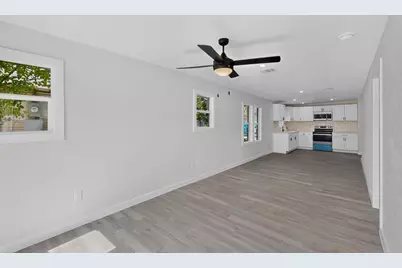 4427 Frank Street, Dallas, TX 75210 - Photo 12