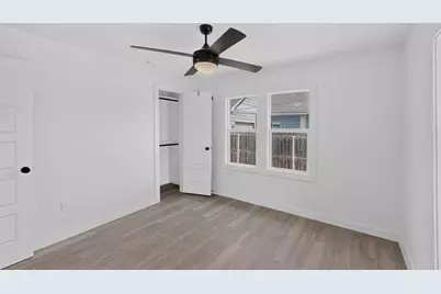 4427 Frank Street, Dallas, TX 75210 - Photo 30