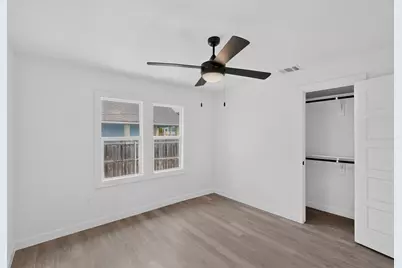 4427 Frank Street, Dallas, TX 75210 - Photo 24