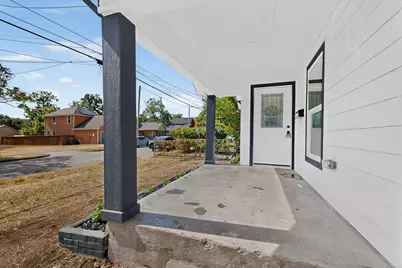 4427 Frank Street, Dallas, TX 75210 - Photo 4
