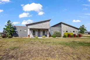 141 Savage Ln, Aledo, TX 76008 - Photo 2