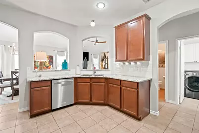 909 Charleston Lane, Savannah, TX 76227 - Photo 14