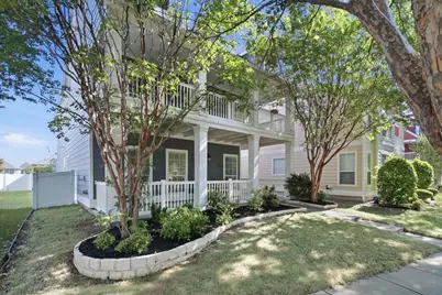 909 Charleston Lane, Savannah, TX 76227 - Photo 2