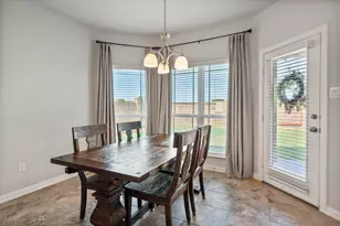 4401 De Bourgh Ln, Mansfield, TX 76063 - Photo 14