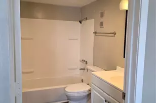 6050 Melody Ln, Dallas, TX 75231 - Photo 12