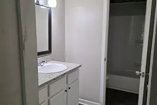 6050 Melody Ln, Dallas, TX 75231 - Photo 22