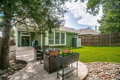 1037 Honeysuckle, Grapevine, TX 76051 - Photo 14