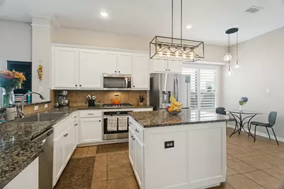 1037 Honeysuckle, Grapevine, TX 76051 - Photo 6