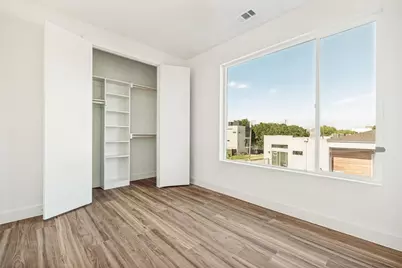 1311 Madrigall Parkway, Dallas, TX 75206 - Photo 24