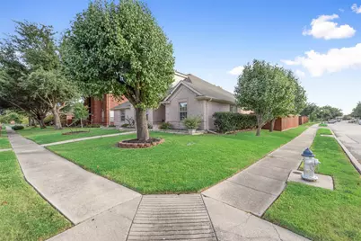 1529 Dimmit Drive, Carrollton, TX 75010 - Photo 4