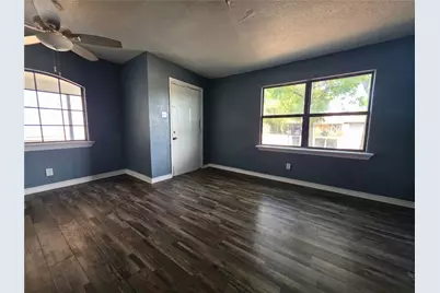 4424 Littlejohn Avenue, Fort Worth, TX 76105 - Photo 6