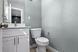 1410 Oakbrook St, Lancaster, TX 75134 - Photo 14