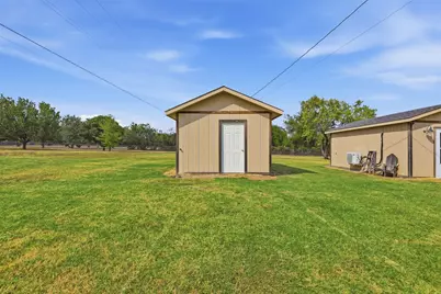 7703 Prairie Creek Lane, Tolar, TX 76476 - Photo 14