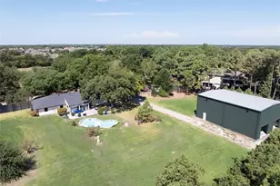 440 Holly Ln, Lucas, TX 75002 - Photo 2