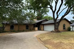 7317 Yolanda Dr, Fort Worth, TX 76112 - Photo 1