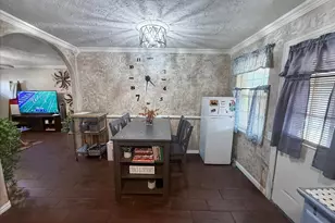 705 Parker Cir, Garland, TX 75040 - Photo 16