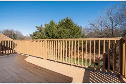 6405 Creekbend Court, Arlington, TX 76001 - Photo 20