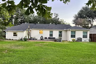 1200 Daisy Ln, Irving, TX 75061 - Photo 20