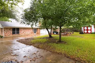 408 Englewood Ln, Hurst, TX 76053 - Photo 30