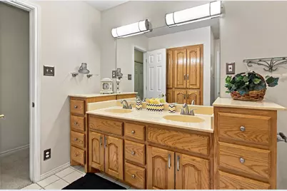 408 Englewood Lane, Hurst, TX 76053 - Photo 20