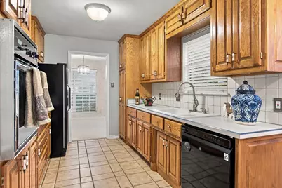 408 Englewood Lane, Hurst, TX 76053 - Photo 14