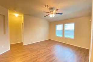 2105 Meadow Park Dr, Princeton, TX 75407 - Photo 2