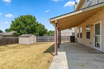 1312 Erin Court, Burleson, TX 76028 - Photo 32