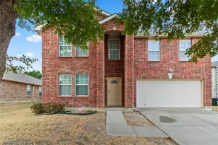 1312 Erin Ct, Burleson, TX 76028 - Photo 2