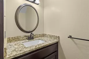 1312 Erin Ct, Burleson, TX 76028 - Photo 8