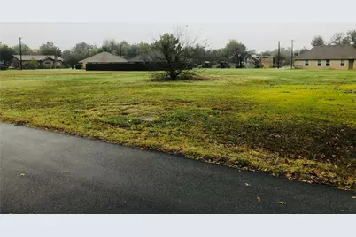 502 Bois D Arc Street, Honey Grove, TX 75446 - Photo 4