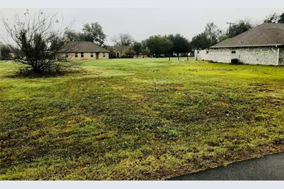 502 Bois D Arc Street, Honey Grove, TX 75446 - Photo 6