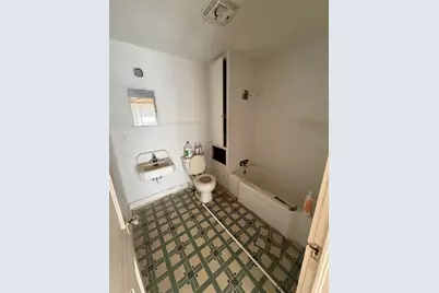 1410 Circle Park Boulevard, Fort Worth, TX 76164 - Photo 12