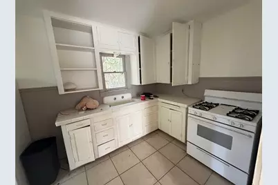 1410 Circle Park Boulevard, Fort Worth, TX 76164 - Photo 14