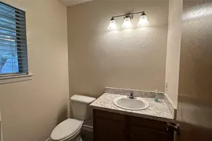 5916 Kary Lynn Dr S, Watauga, TX 76148 - Photo 18