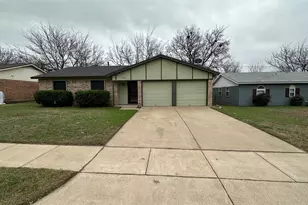 5916 Kary Lynn Dr S, Watauga, TX 76148 - Photo 1