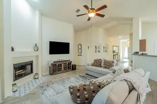 2744 Winterberry Ln, Little Elm, TX 75068 - Photo 4