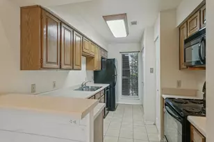 358 W Harwood Rd, Hurst, TX 76054 - Photo 4