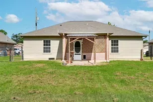 145 Tupelo, Pittsburg, TX 75686 - Photo 2