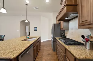 1517 Wright St, Aubrey, TX 76227 - Photo 14