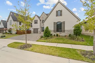 1721 Clem Castle Dr, Carrollton, TX 75010 - Photo 2