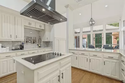 7 Queensview Court, Dallas, TX 75225 - Photo 14