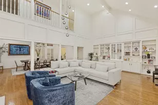 7 Queensview Ct, Dallas, TX 75225 - Photo 1
