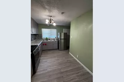 202 E Carolyn Drive, Garland, TX 75041 - Photo 8