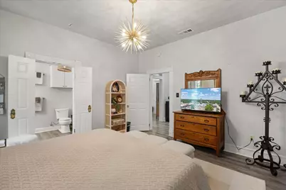 1002 W Pearl Street, Granbury, TX 76048 - Photo 16