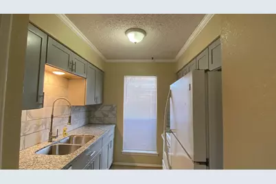 2750 Parkchester Drive, Arlington, TX 76015 - Photo 2