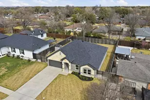 3247 Darvany Dr, Dallas, TX 75220 - Photo 32